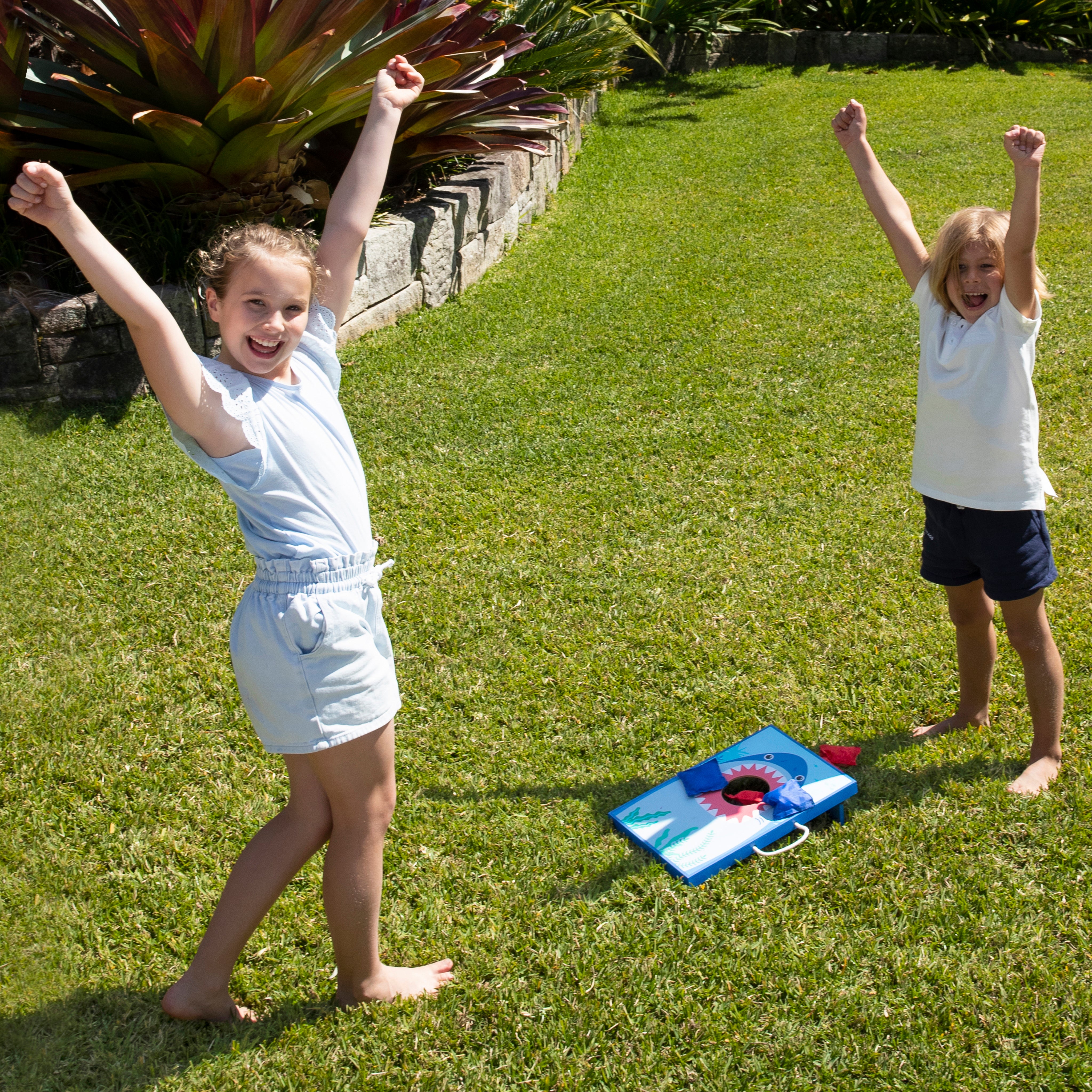Kids Cornhole - Finn the Shark